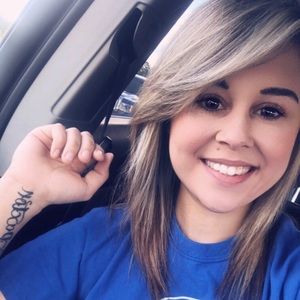 Meet your Posher, Makayla